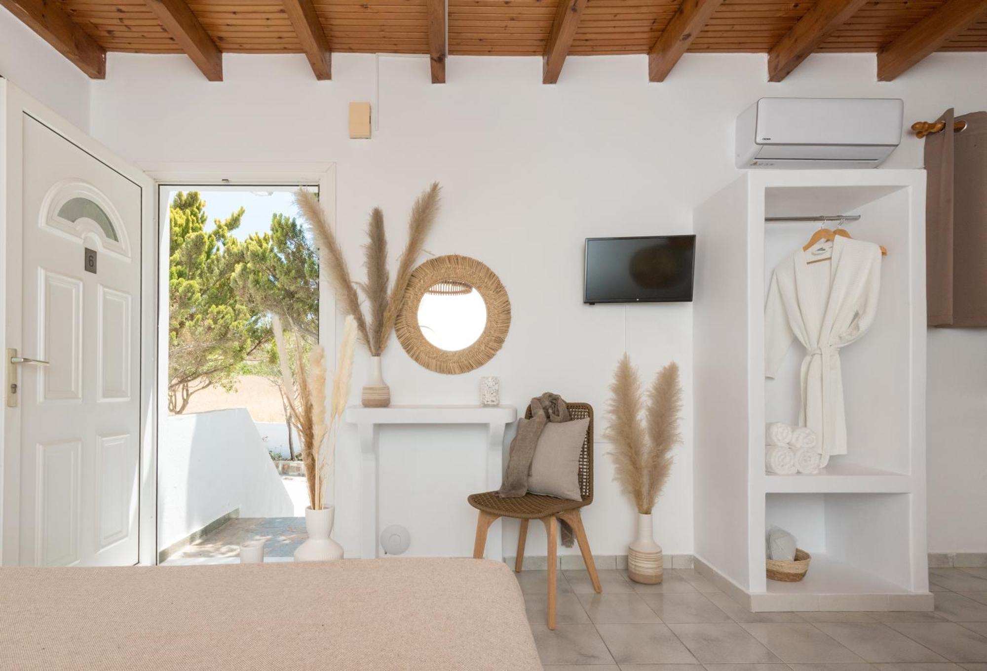 Kanelis Studios & Suites Mytakas Buitenkant foto