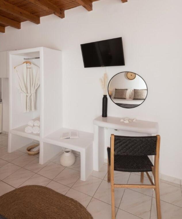 Kanelis Studios & Suites Mytakas Buitenkant foto
